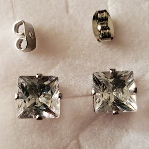 14kt White Gold Earings